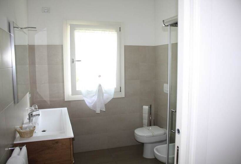 بنسيون Elis' Rooms