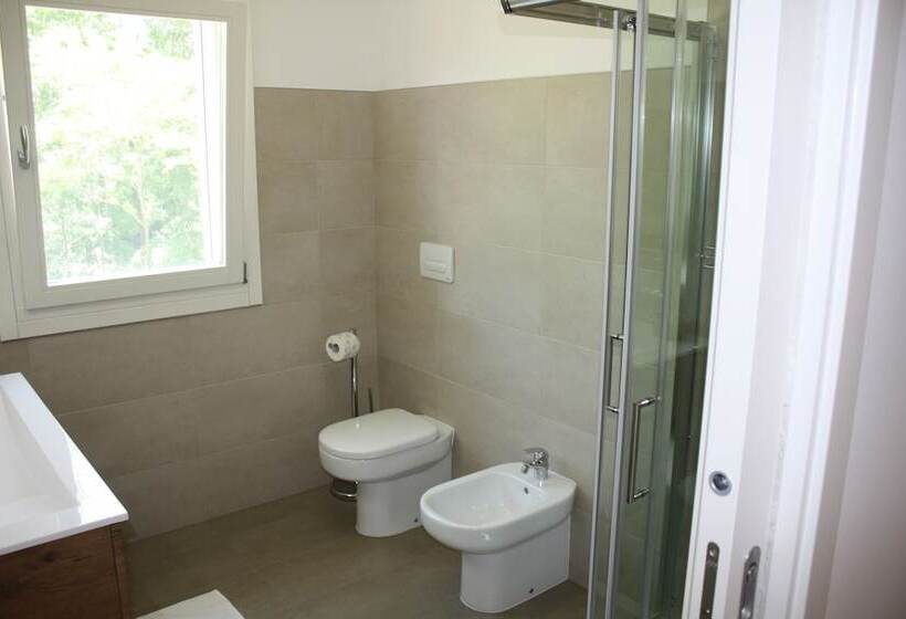 بنسيون Elis' Rooms