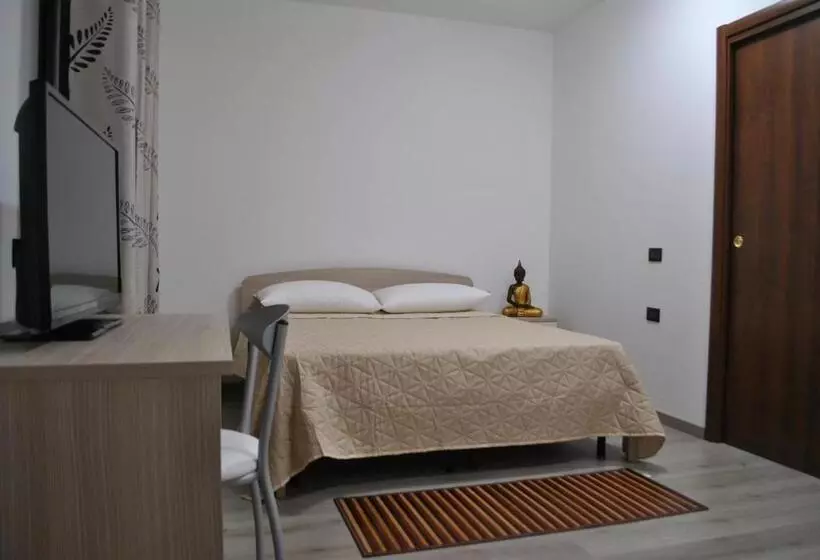 ペンション Raxul Room