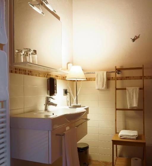 호스텔 Locanda Osteria Marascia