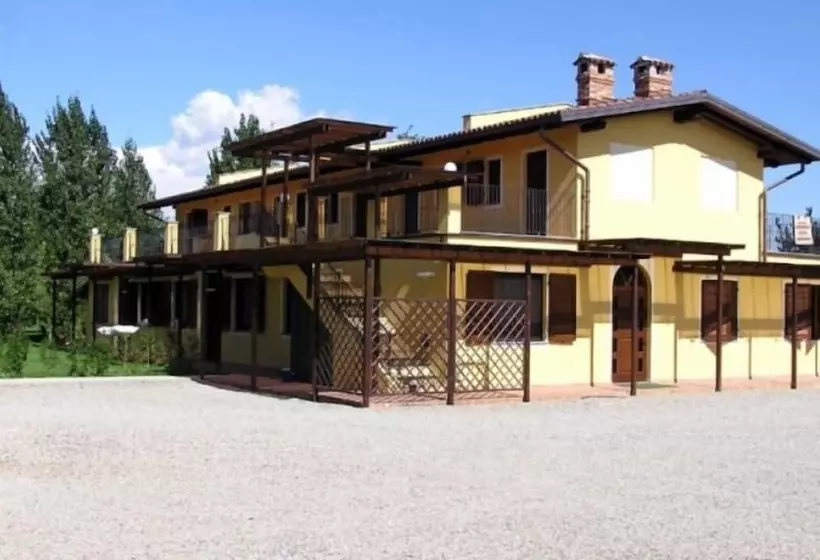 Hotelli Agriturismo Greppi