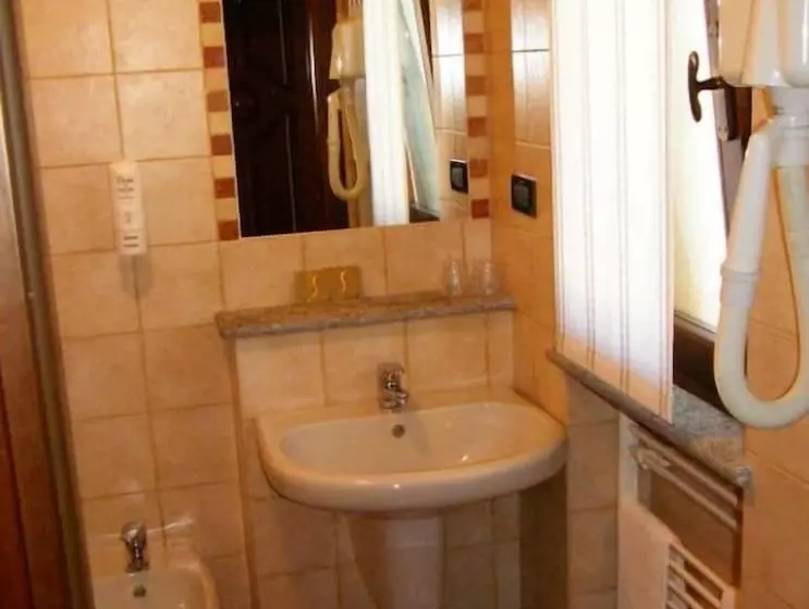 Hotelli Agriturismo Greppi