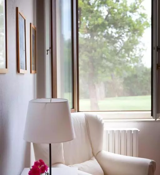 ホテル Agriturismo Castello Di Bolgheri