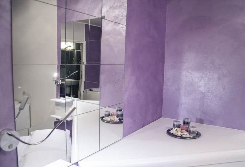 بنسيون Alibardi Alloggi