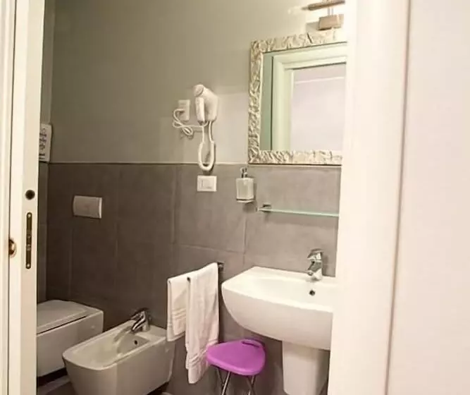 Majatalo Alibardi Alloggi