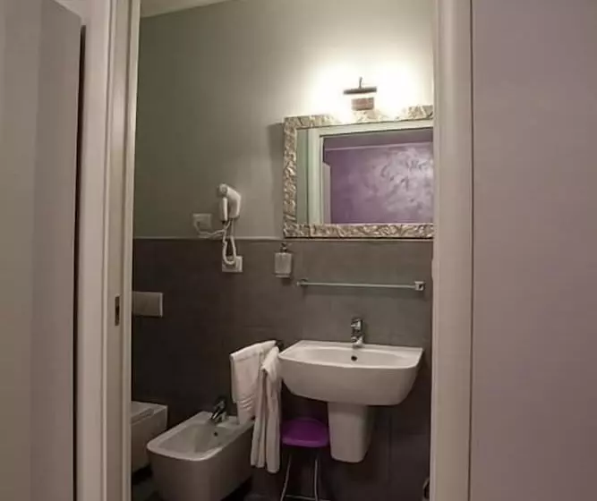 Majatalo Alibardi Alloggi