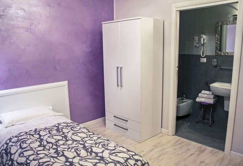 بنسيون Alibardi Alloggi