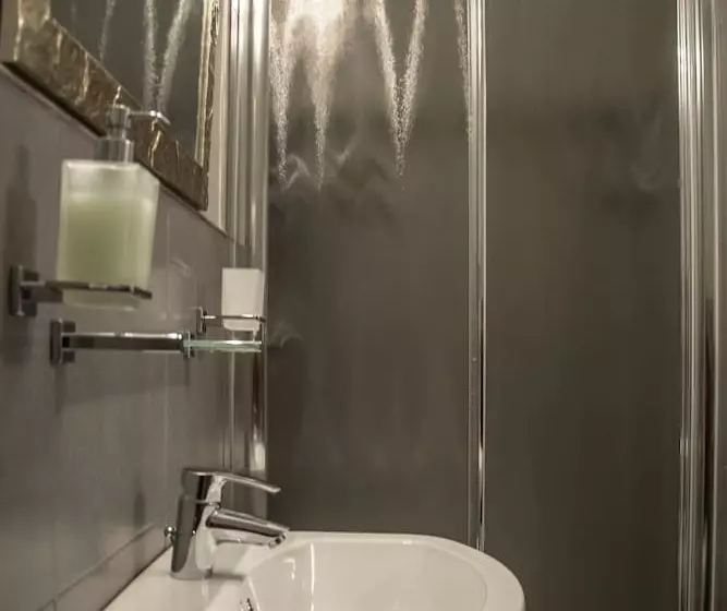 Majatalo Alibardi Alloggi