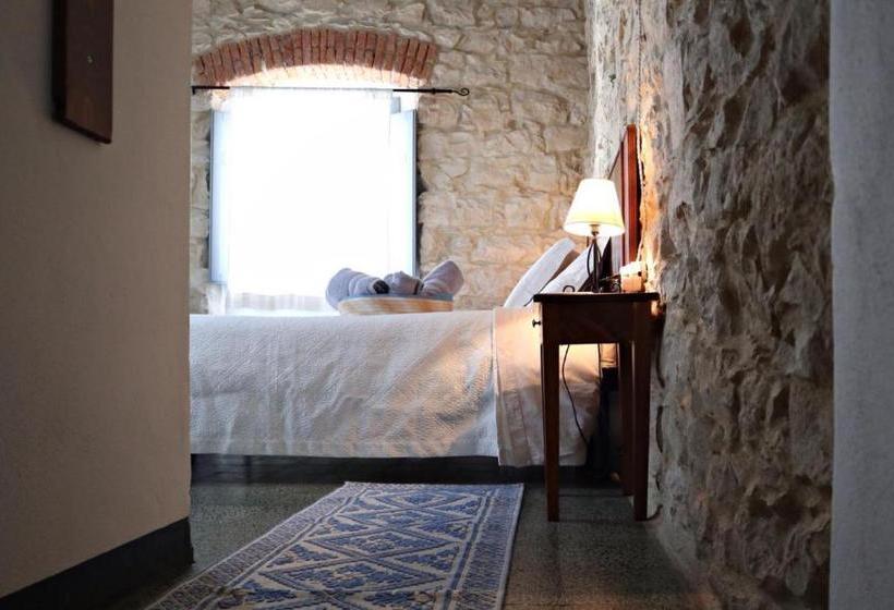 بنسيون Drommire In Plassa E Clesia