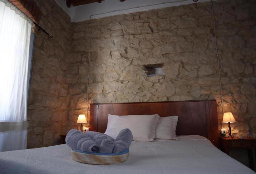 بنسيون Drommire In Plassa E Clesia