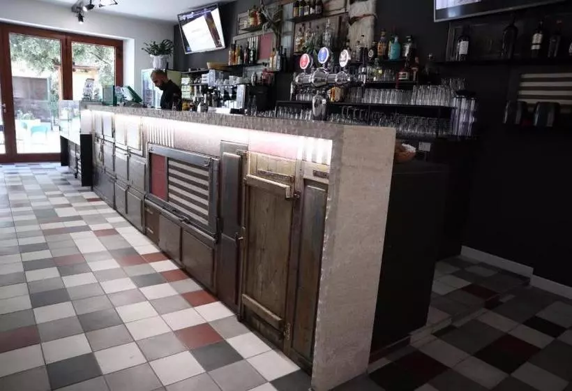 ペンション Drommire In Plassa E Clesia