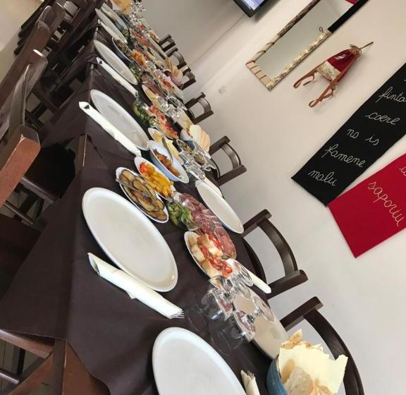 بنسيون Drommire In Plassa E Clesia