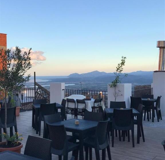 بنسيون Drommire In Plassa E Clesia