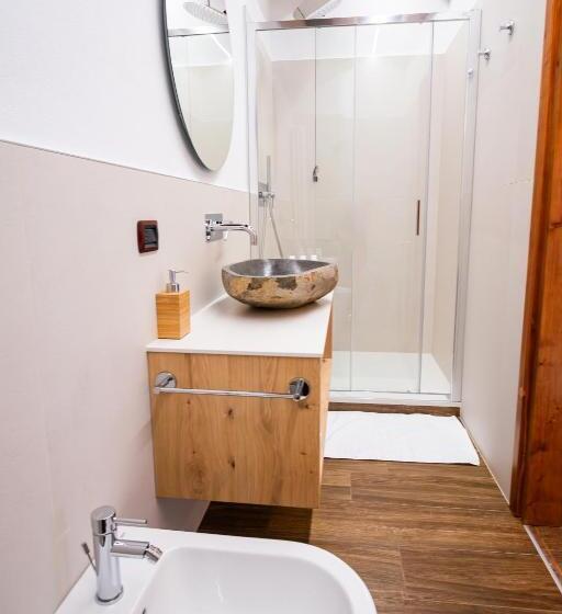 پانسیون Nogherazza La Locanda