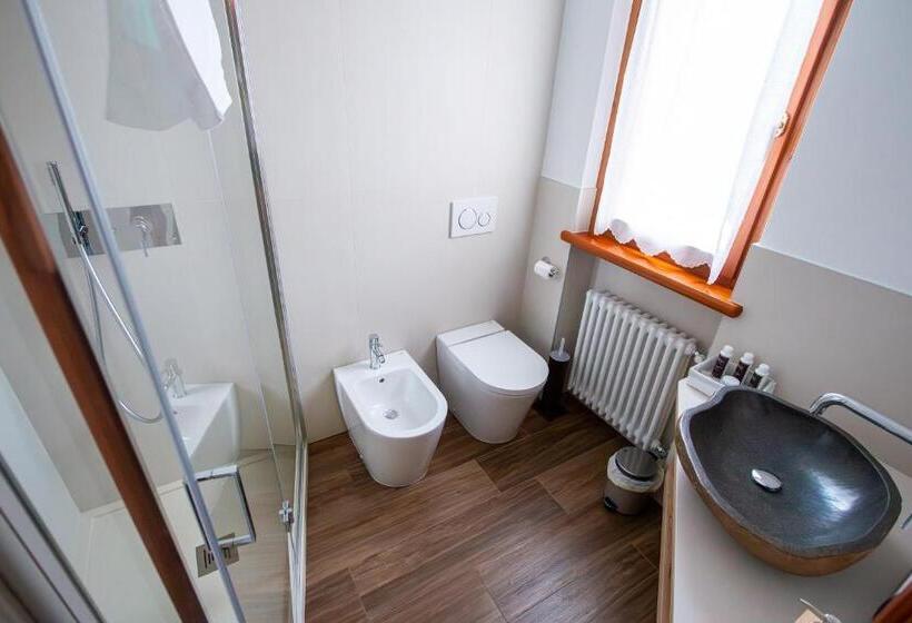 پانسیون Nogherazza La Locanda