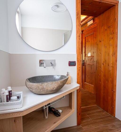 پانسیون Nogherazza La Locanda