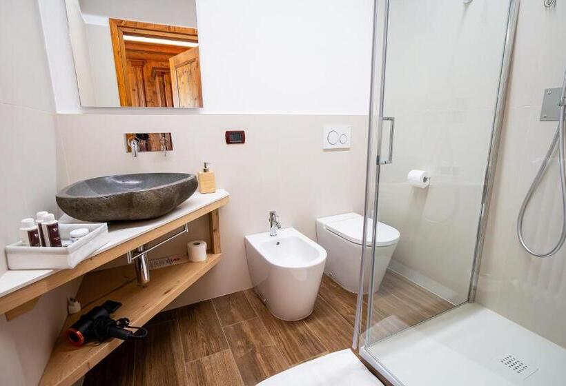 پانسیون Nogherazza La Locanda