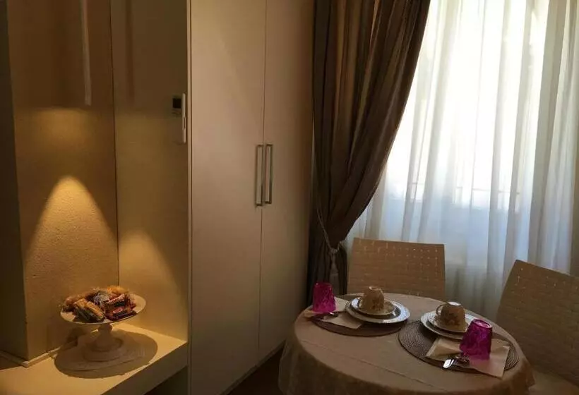 Majatalo Oreste Suite