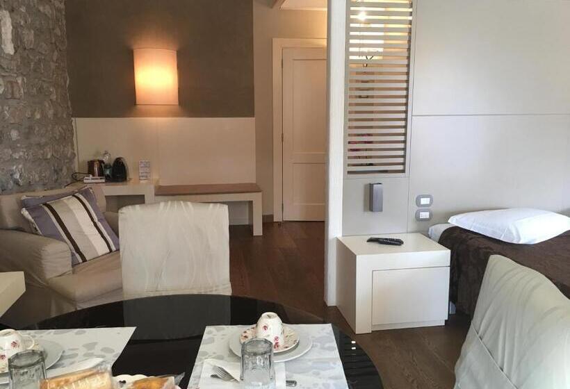 ペンション Oreste Suite