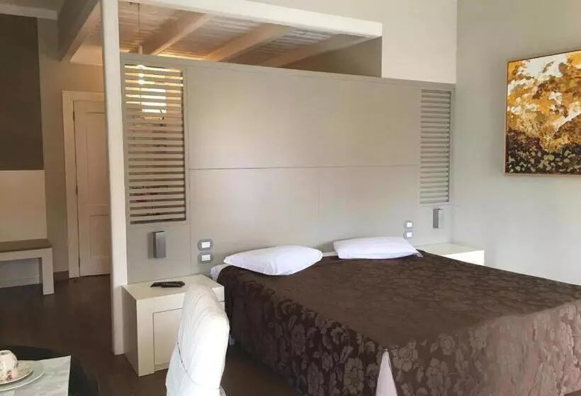 Majatalo Oreste Suite