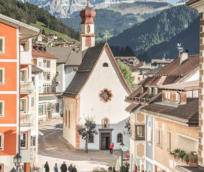 Aquila Dolomites Residence