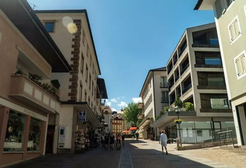 Aquila Dolomites Residence