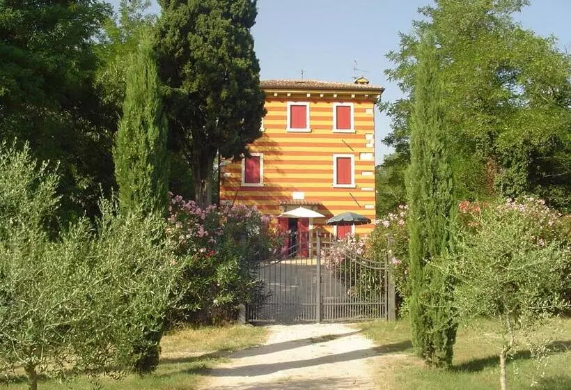 هتل Agriturismo Antica Dimora Del Turco