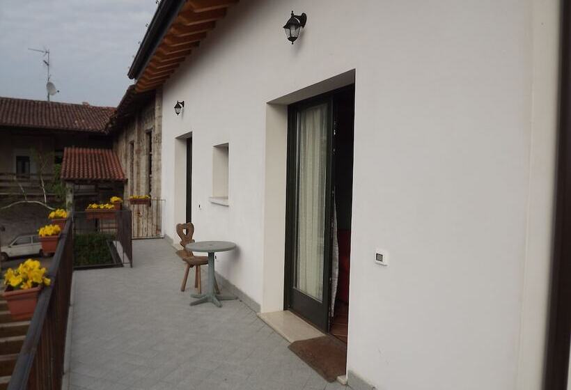 Отель Agriturismo Cascina Rossano