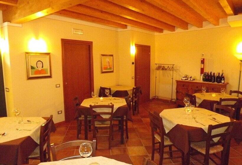 Отель Agriturismo Cascina Rossano