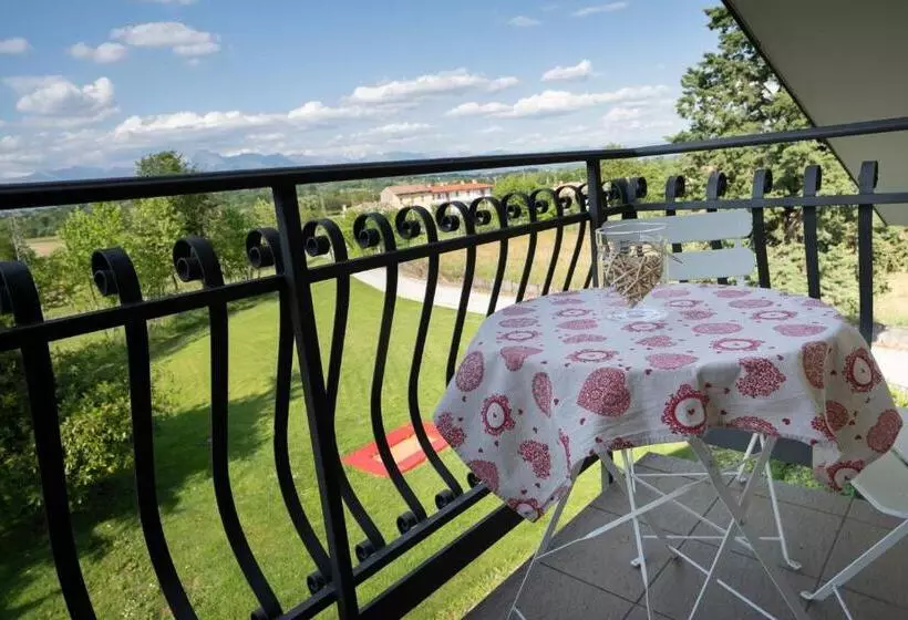 ホテル Agriturismo Contessi