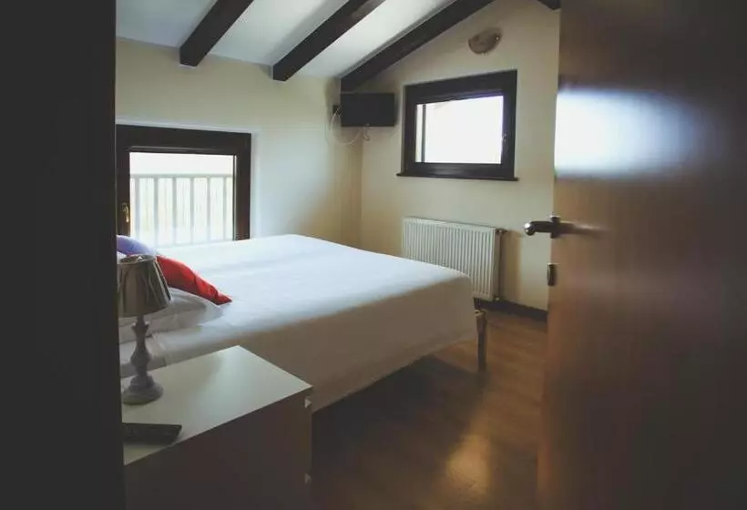 ホテル Agriturismo Contessi