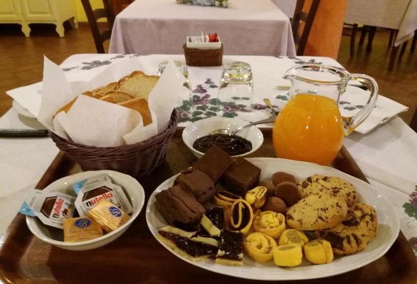 בית מלון כפרי Agriturismo Mongiorgi I Salici