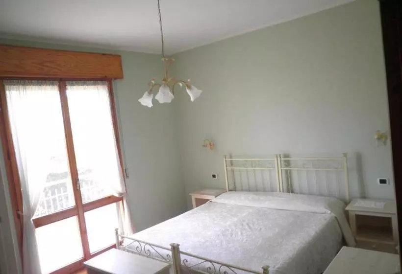 ホテル Agriturismo Mongiorgi I Salici