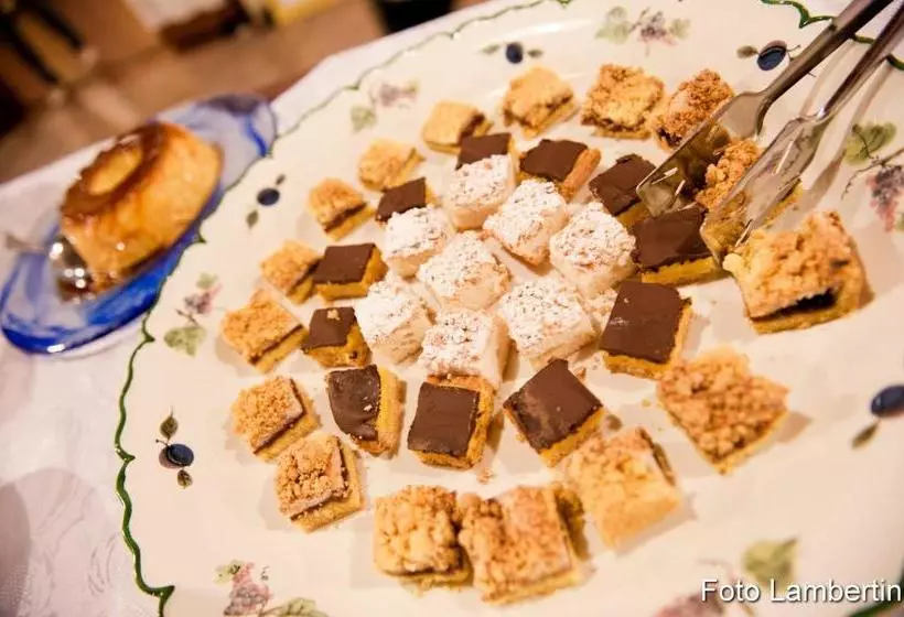 ホテル Agriturismo Mongiorgi I Salici