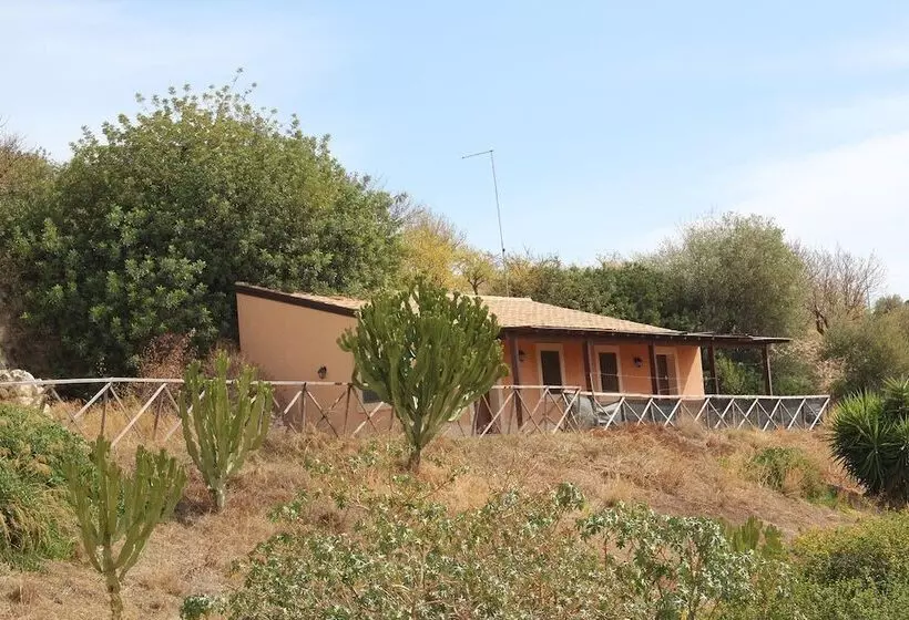 هتل Agriturismo Saccollino