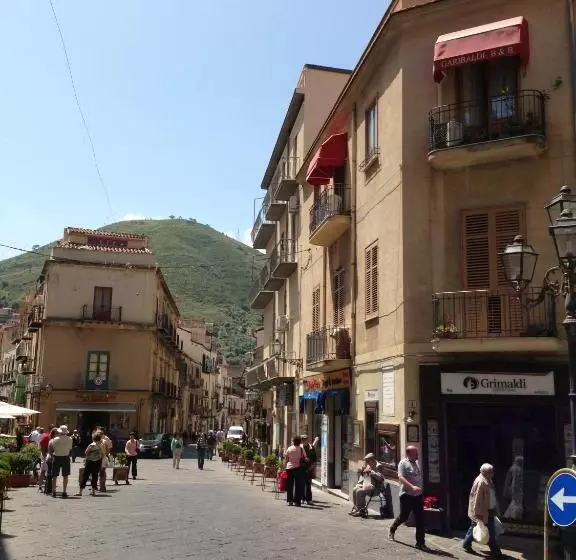 پانسیون Garibaldi B&b