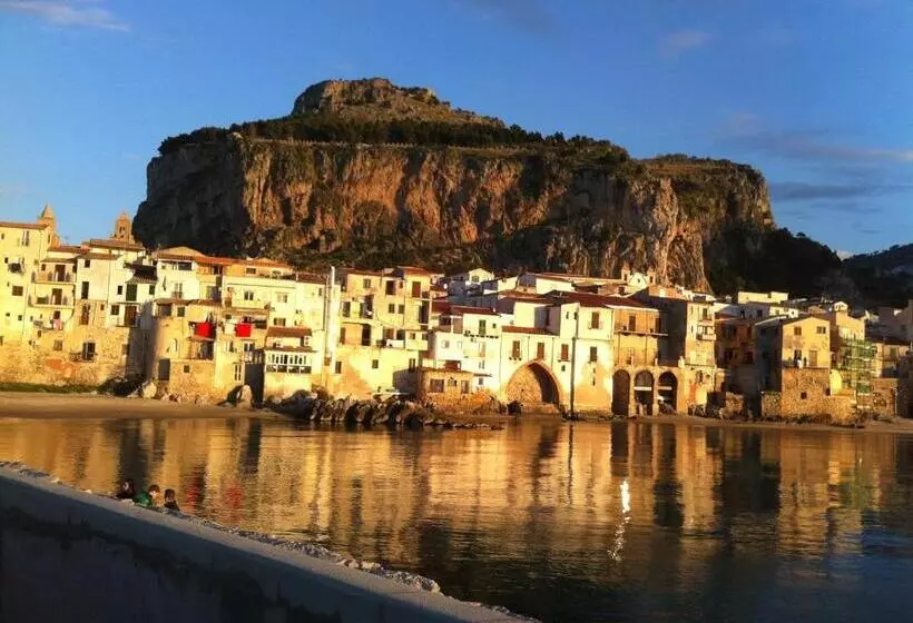 پانسیون Garibaldi B&b