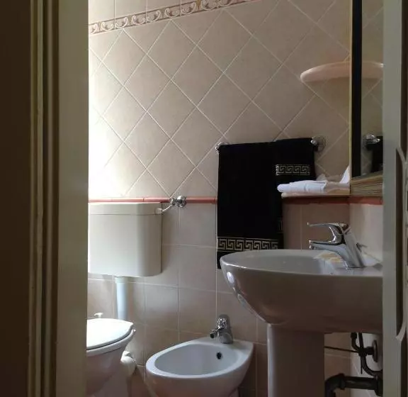 پانسیون Garibaldi B&b