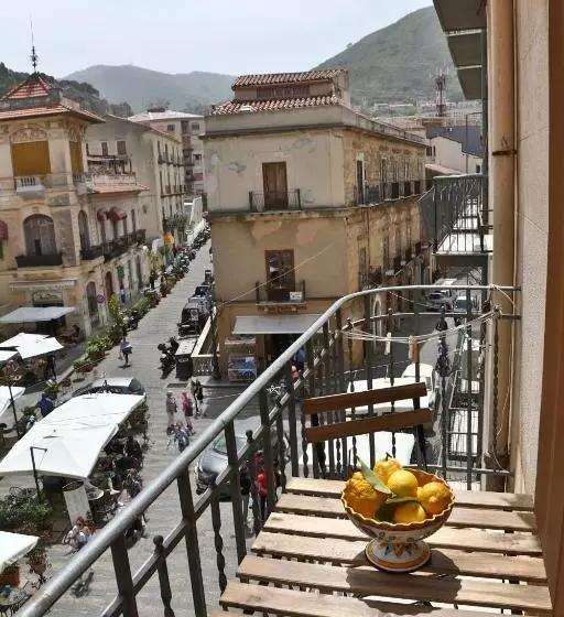 پانسیون Garibaldi B&b