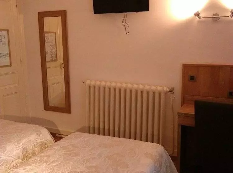 ホテル Hôtel Belleville