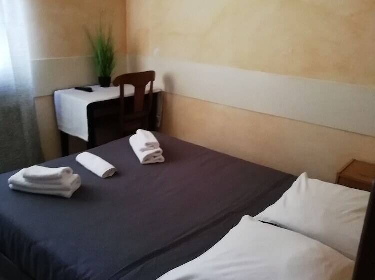 هتل Hôtel De L Etoile