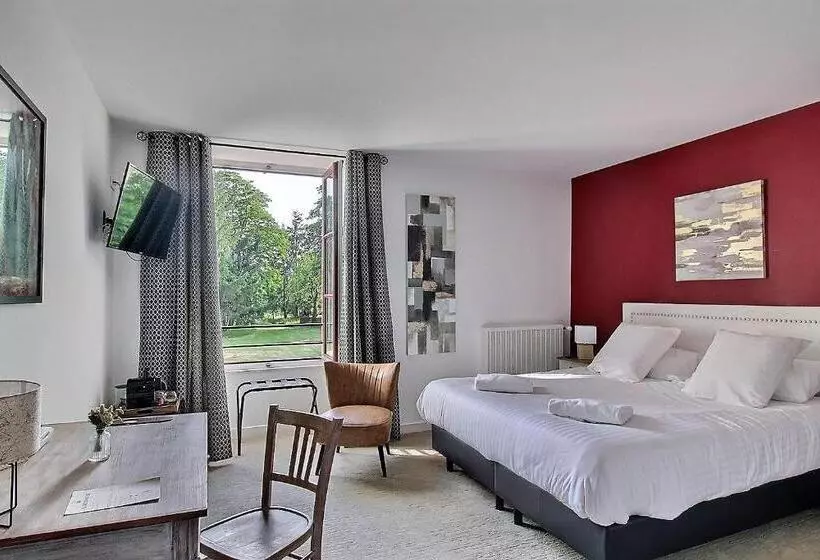 Hotelli Domaine De La Briandais, A Place Of Electromagnetic Sobriety