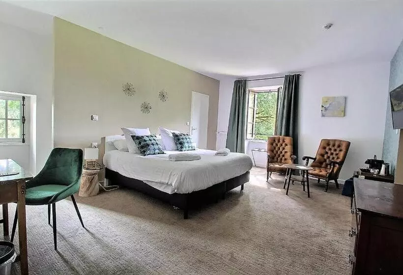 Hotelli Domaine De La Briandais, A Place Of Electromagnetic Sobriety