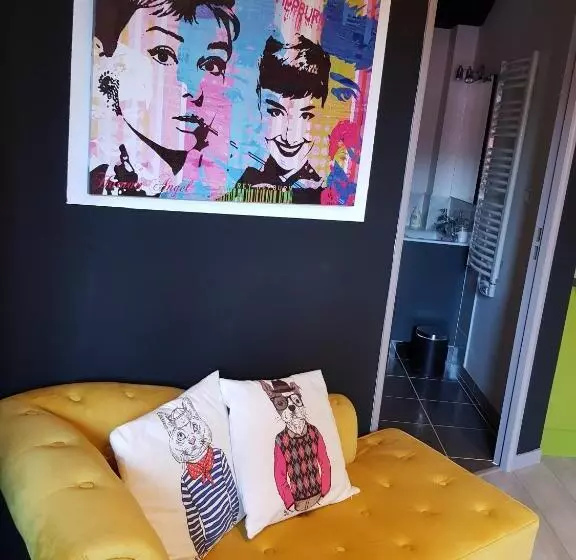 Au Detour De Gournay