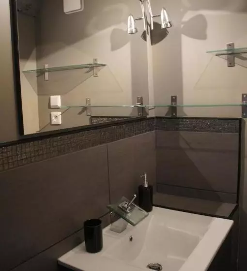 Au Detour De Gournay