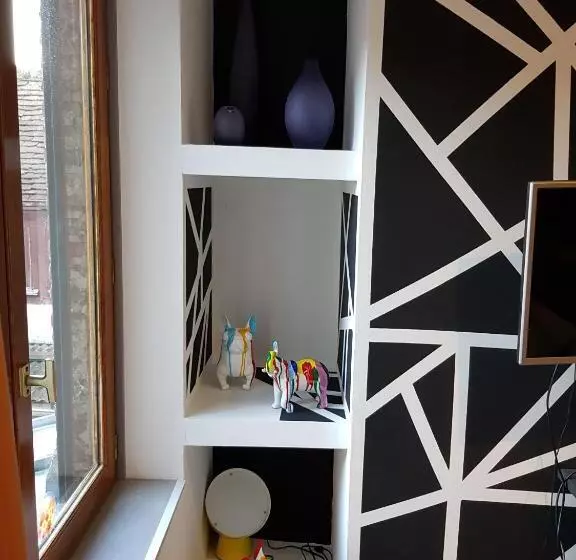 Au Detour De Gournay