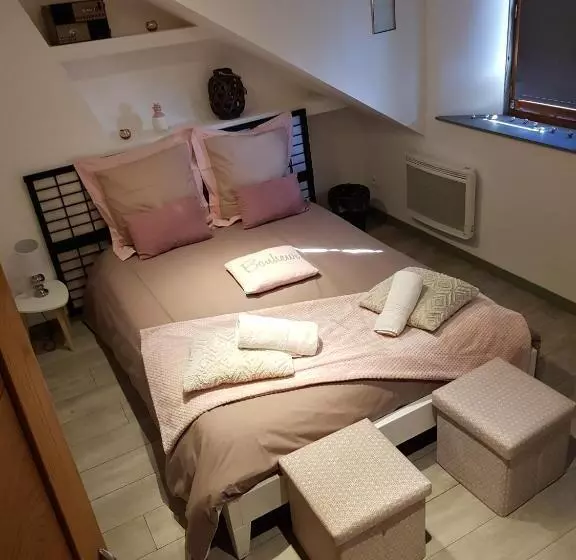 Au Detour De Gournay