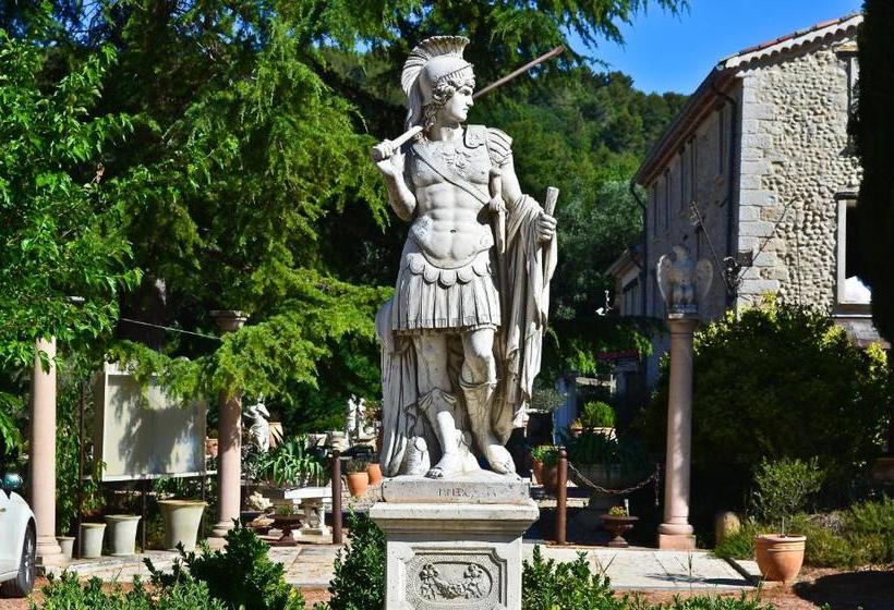 פנסיון Bastide De Mazan