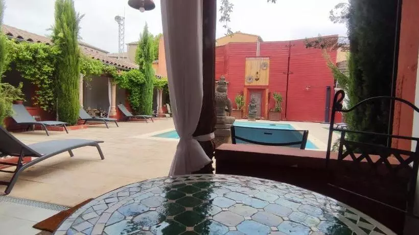 Majatalo Couleurs Du Sud