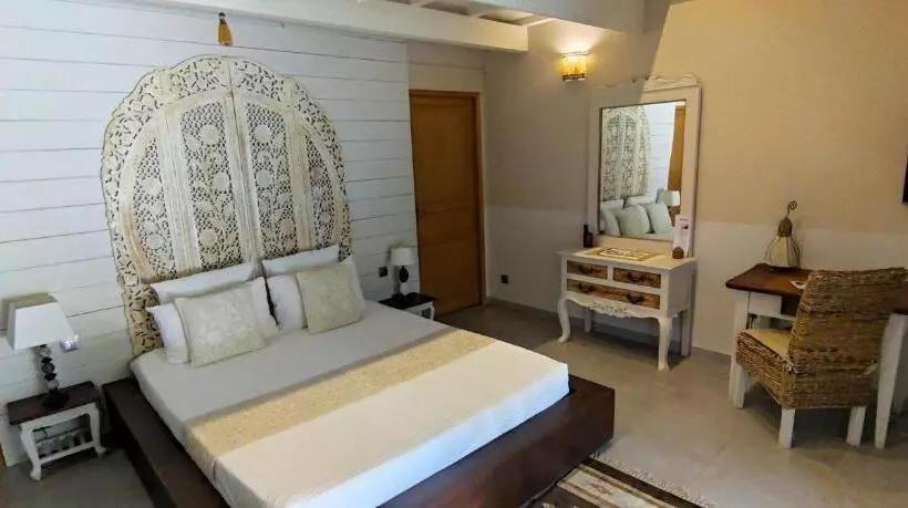 Majatalo Couleurs Du Sud